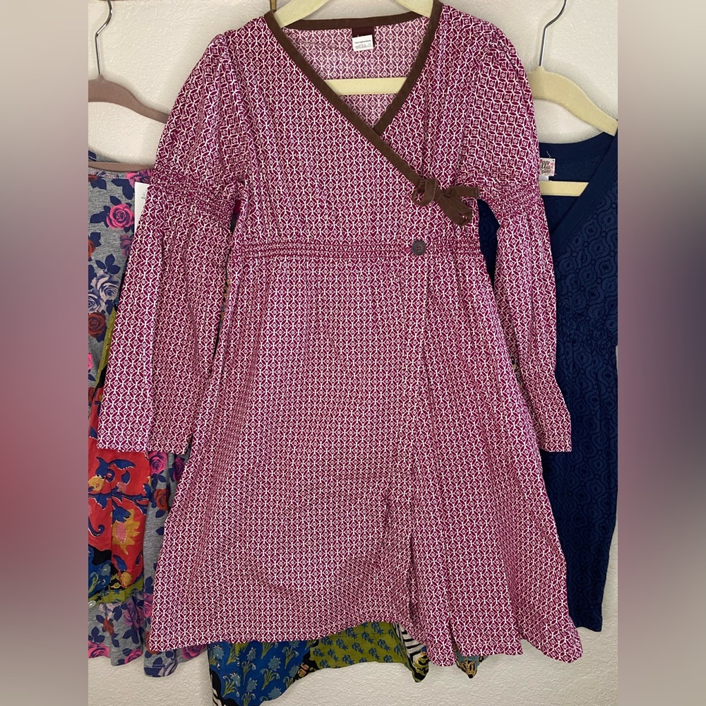Tea collection girls sz6 burgundy/pink & Brown, 100% cotton Wrap Dress
EUC sz 6